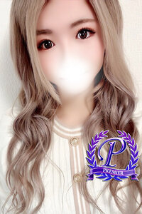 西山ななせ